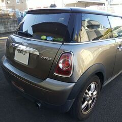 2011年式　後期型のＭＩＮＩクーパー(Ｒ５６) 　車検８月まで有り　修理必要の画像