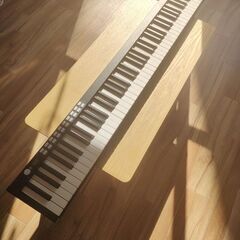 電子ピアノ　ほぼ新品