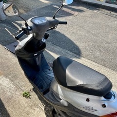 動きません。