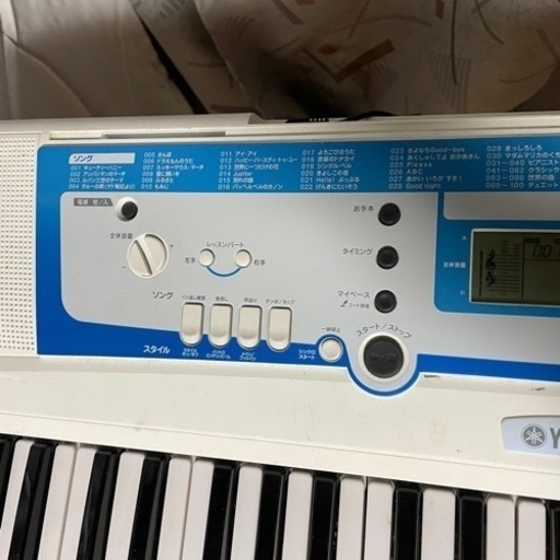 YAMAHA EZ-J200 専用スタンド付き　譜面台無し　ACアダプター別の物