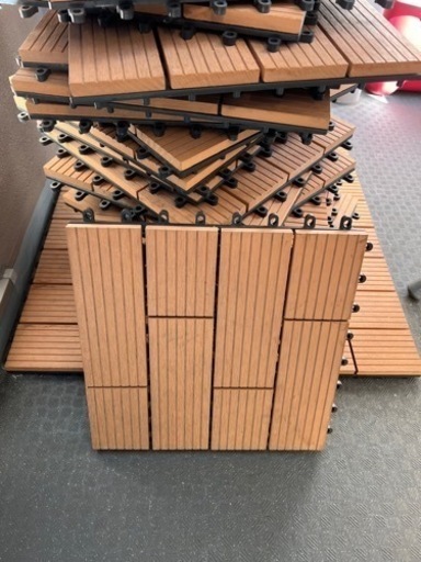 ウッドデッキパネル 30×30センチ　29枚