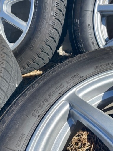バリ山　BSスタッドレス、アルミ　175/65R15