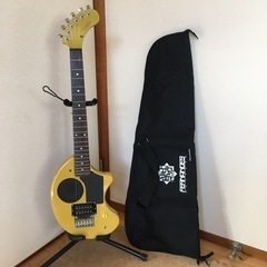 Keshi様と商談中 値下 アンプスピーカー内蔵エレキギター F...