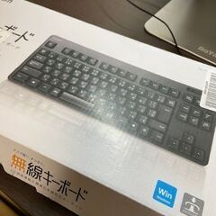 【ほぼ未使用】エレコム キーボード ワイヤレス (レシーバー付属) メンブレン コンパクトキーボード ブラック TK-FDM105TXBKの画像