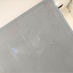 ホワイトボード　お引き取りに来ていただける方にお譲り致します！の画像