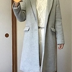 ナチュラルビューティーベーシック　グレー　コートの画像