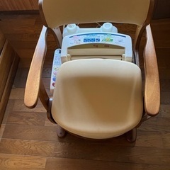 介護トイレ、暖房便座、温水シャワー機能付き、0円