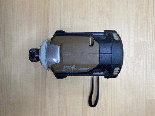 中古 マキタ TD171D 18V充電式 インパクトドライバ