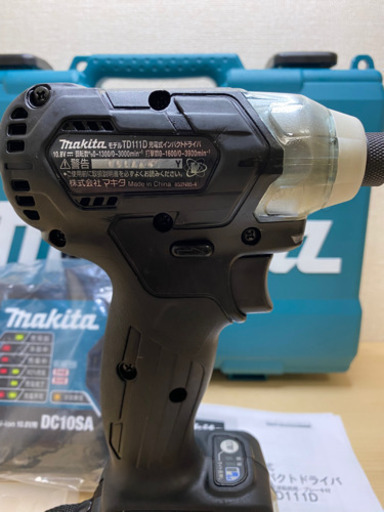 中古 マキタ　TD111D  充電式インパクトドライバー　セット