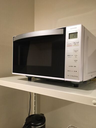 電子レンジ　アイリスオーヤマ　IMB-1802　電子レンジ 18L 縦開き扉 フラットテーブル 中古品 美品