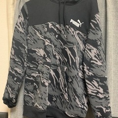 美品　puma フードパーカー　裏起毛　mサイズの画像