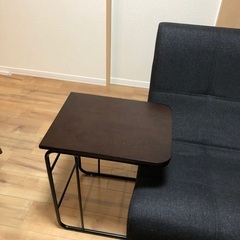 ☆値下げ☆【サイドテーブル付き】2人掛け＋1人掛けソファー（※値段交渉可）の画像