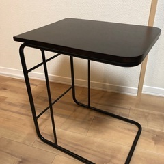 ☆値下げ☆【サイドテーブル付き】2人掛け＋1人掛けソファー（※値段交渉可）の画像