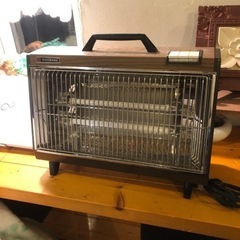 電気ストーブ値下げ❣️
アンティーク40年位前のレア物