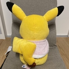 ピカチュウぬいぐるみの画像