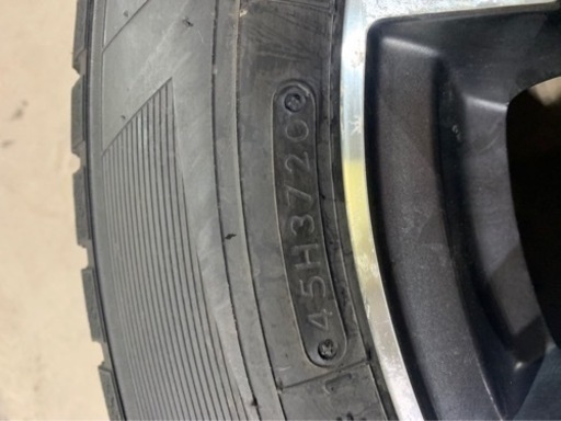 決まりました　トーヨー　スタッドレス　215/60R16 バリ溝　4本