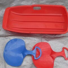 ☆無料　地元のみ発送不可☆雪遊び　ソリ　３品セット☆中古品