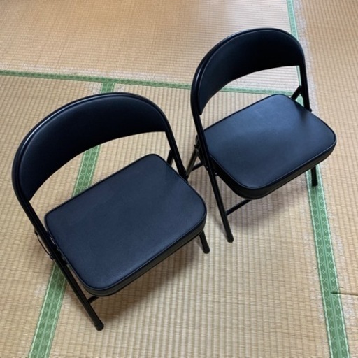 コンパクト　イス