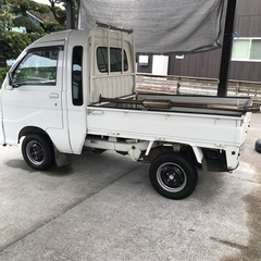 車のマフラー