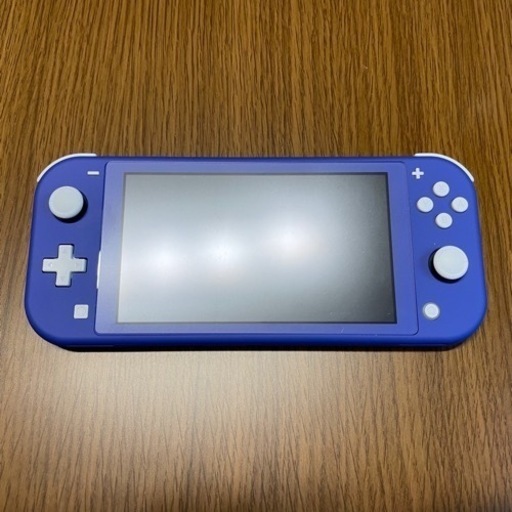 【本日13時まで】Switch lite ブルー 箱付属品あり 使用2週間程度