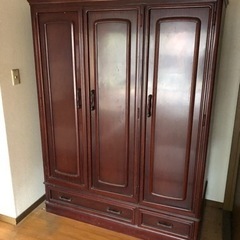 大きな洋服タンス