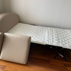 ソファーベッドの画像