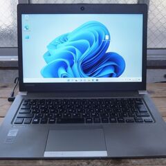 東芝 dynabook RZ63/MS