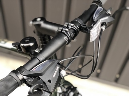 新車☆アルミフレーム クロスバイク シマノ21段  ROOTS 500mm 長距離楽々 ふんわりフィットサドル