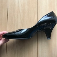 DIANA エナメルパンプス23.5cmの画像
