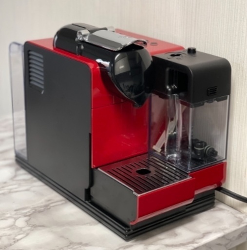 ネスプレッソ　コーヒーメーカー　ネスプレッソマシン