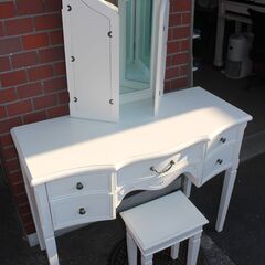 ★特別価格 美品！ ★大型ドレッサー 椅子付★大田区、品川区 配...