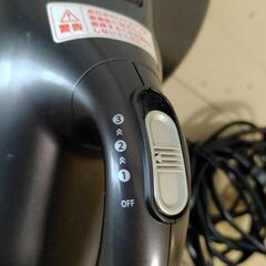 布団用掃除機　
TSUKAMOTO AIM-UC01-BLの画像