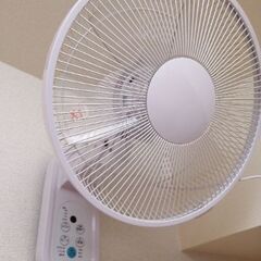 壁がけ扇風機