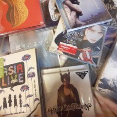 L'Arc～en～CielとHYDE のCDとDVD