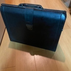 本革ダレスバック　2万円相当　中古　42x34x12cm 引き取り希望