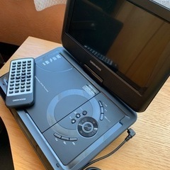 ポータブルDVDプレイヤー　動作確認済　リモコン付き　中古