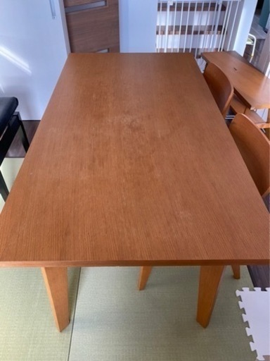 unico ダイニングテーブル　150cm