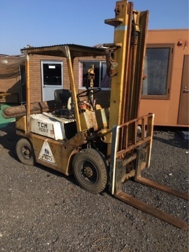 TCMフォークリフト2トン