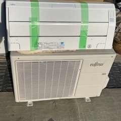 美品　富士通　お掃除エアコン　ASーR28EーW  値下げしました