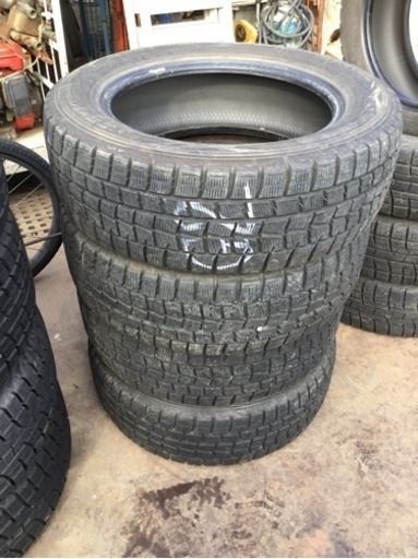 管理No.G2  タイヤのみ4本　スタッドレスタイヤ　DUNLOP WINTER MAXX