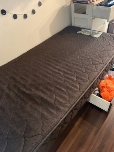 シングルベッド欲しい方ご連絡下さい！！