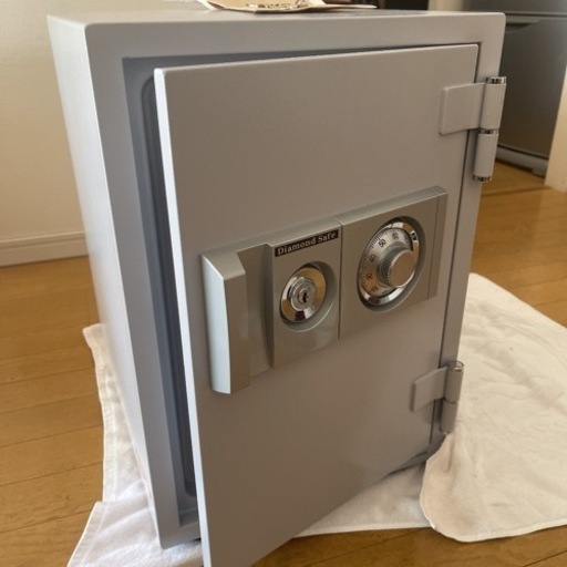 ダイヤモンドセーフ　耐火金庫