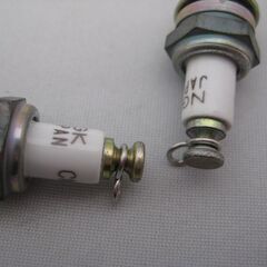 ”小さな可愛い”アクセサリーにもなるスパークプラグ NGK CM-6(新品)・適応モデル　発電機・バイク・ラジコン・ホビー等の画像