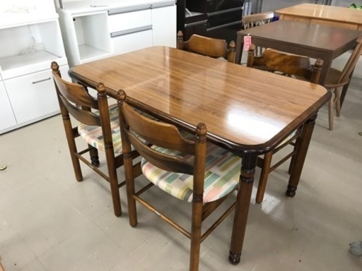 取引場所　南観音　V 2202-115 karimoku カリモク製品　ダイニングテーブルセット　イス4脚