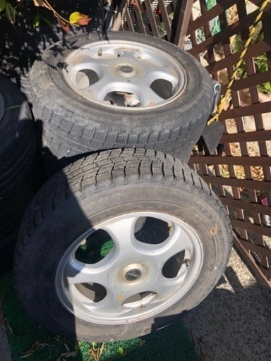 中古  ホイール付スタッドレスタイヤ4本 215/60R16