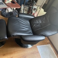 ニトリ　リクライニングチェア　オットマン付きの画像
