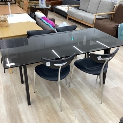 ＊cassina ixc ガラステーブル　ブラック