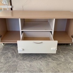 テレビボード　棚の画像