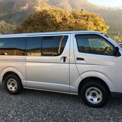 年式：平成17年 / 走行距離：212000 km / 修復歴：なし / 車検： 令和 4年8月／4WD／スタッドレスタイヤの画像