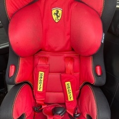 フェラーリ　チャイルドシートの画像